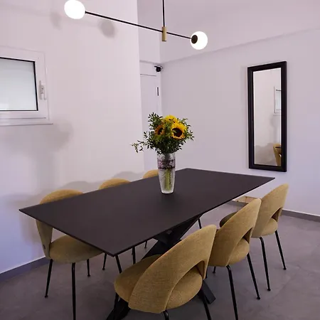 A18 Just Renovated 3bd Luxury * Athens