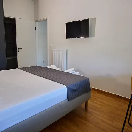 A18 Just Renovated 3bd Luxury * Athens