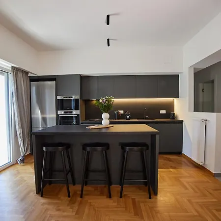 Apartment A18 Just Renovated 3bd Luxury Athens