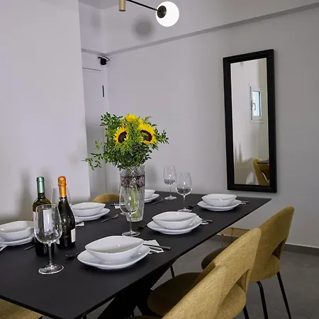 A18 Just Renovated 3bd Luxury *