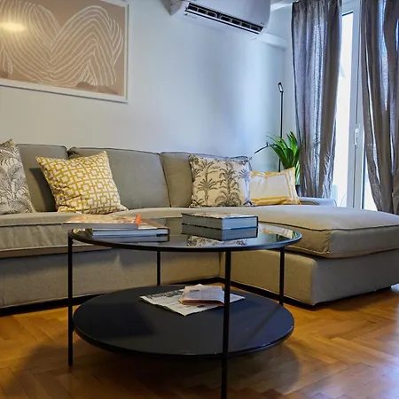A18 Just Renovated 3bd Luxury Apartment *